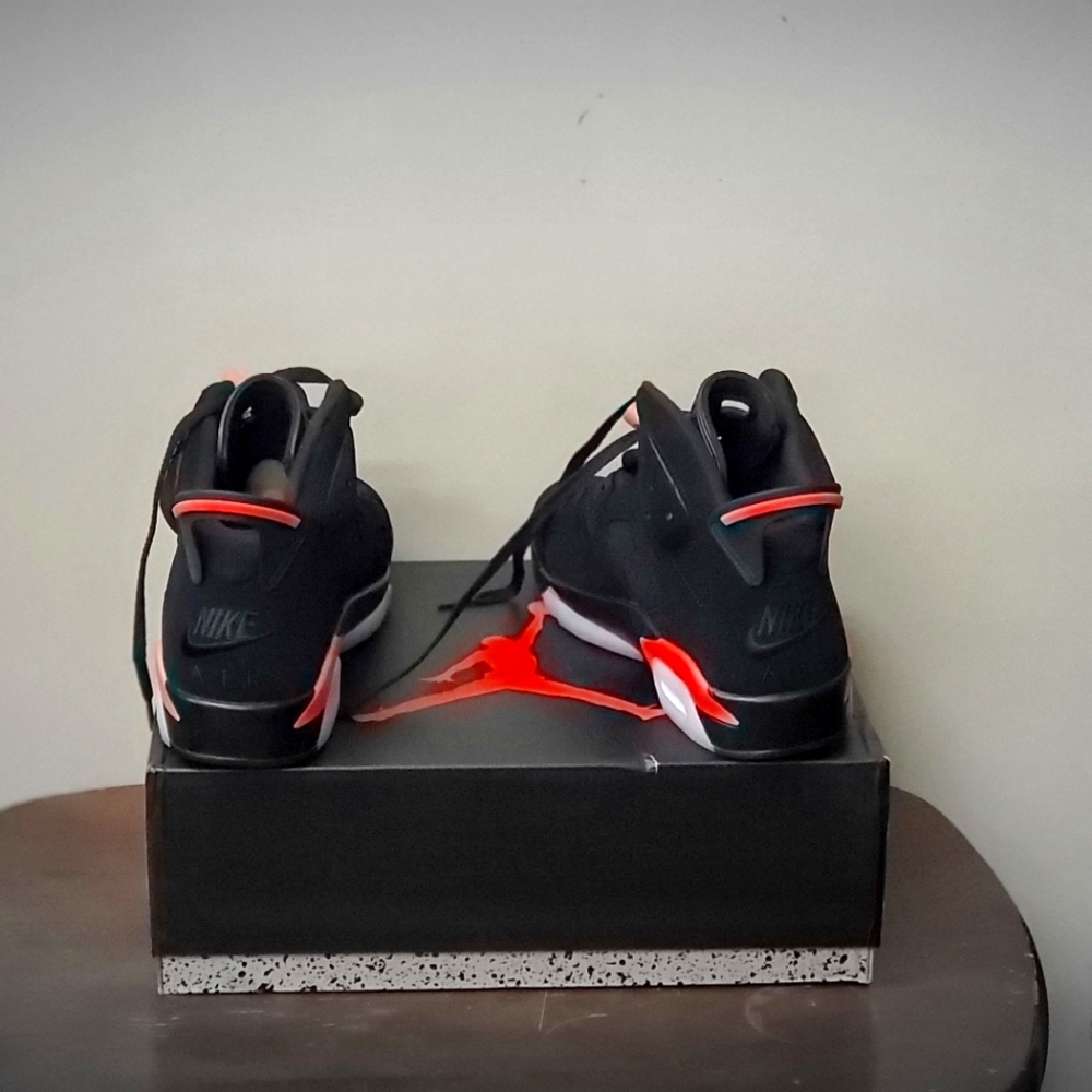 Product Name: Nike Air Jordan 6 Retro Black Infrared (2019) - Picture 8 of 10